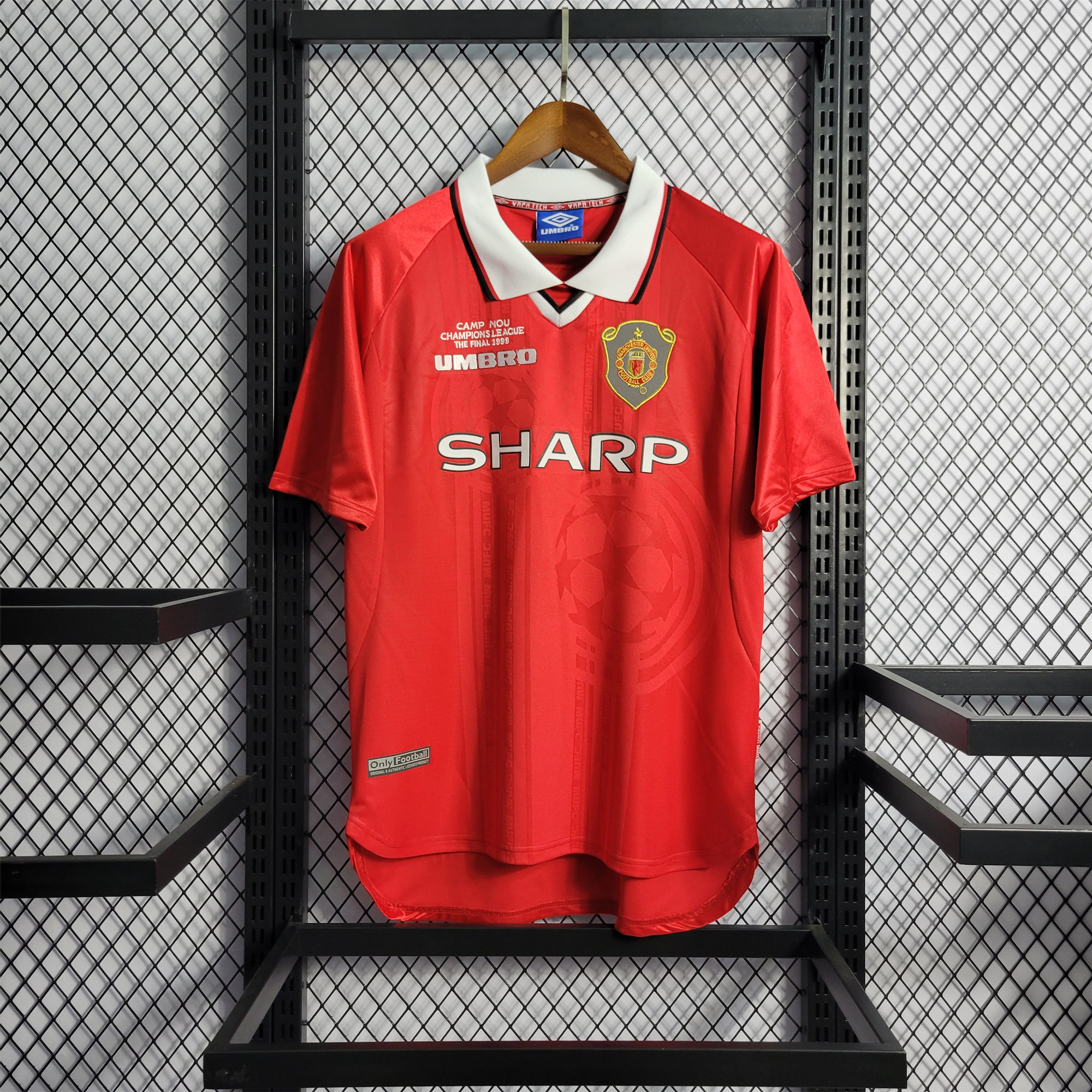 Manchester United Retro 99-00 Home Jersey